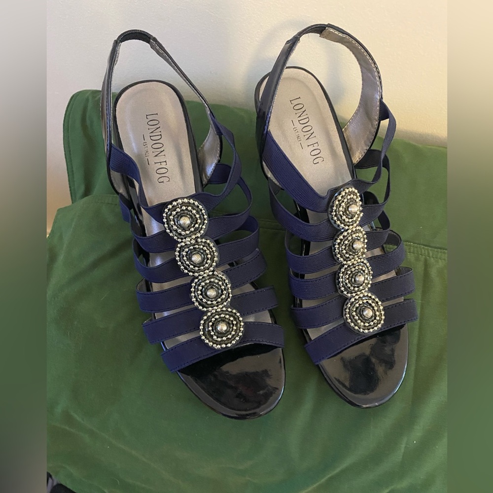 London Fog Women’s Heeled Sandles.Black Sz 8 M